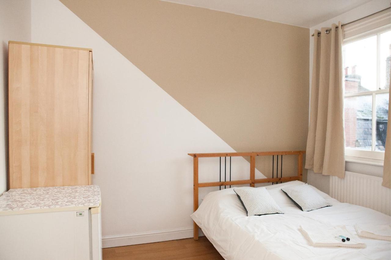 Fieldgate Spacious Rooms Londra Esterno foto